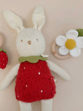 Load image into Gallery viewer, Flower Teether